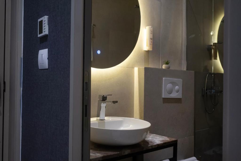 Nam Hotel gallery image 71