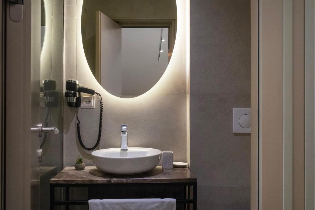 Nam Hotel gallery image 80